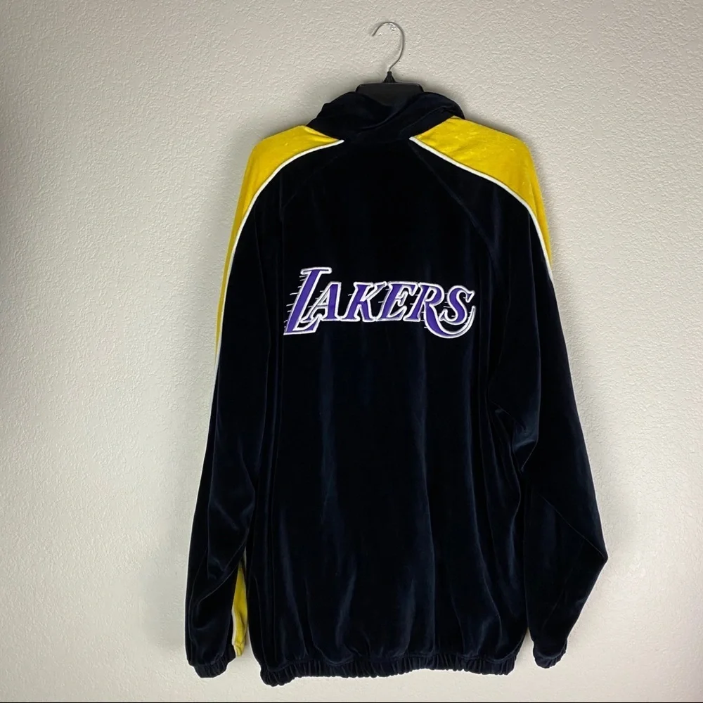Unique Vintage Velvet Los Angeles Lakers Jacket
